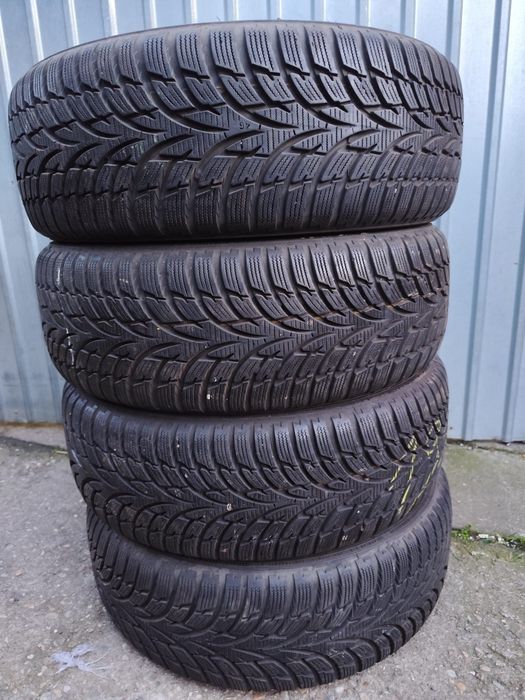 Anvelope 195 55 r16 iarna nokian Wrd3