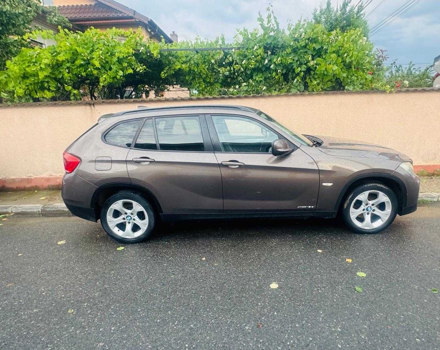 De vanzare : BMW X1 xDrive 18D - 2011 - elegant, fiabil, gata de drum!