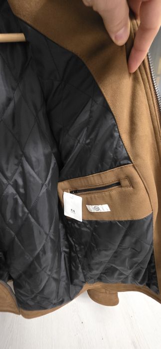 Geaca C&A  barbati matlasata noua mărimea  L