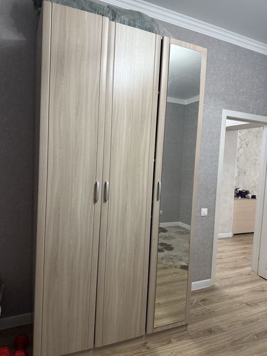 Продам спальню- шкаф и кровать двуспальную