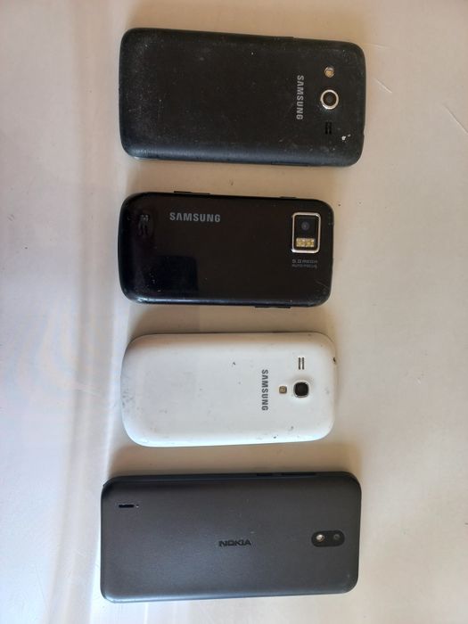 Lot telefoane samsung si nokia