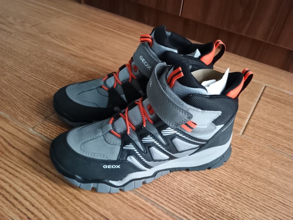 Vând ghete Geox 37 impermeabile NOI