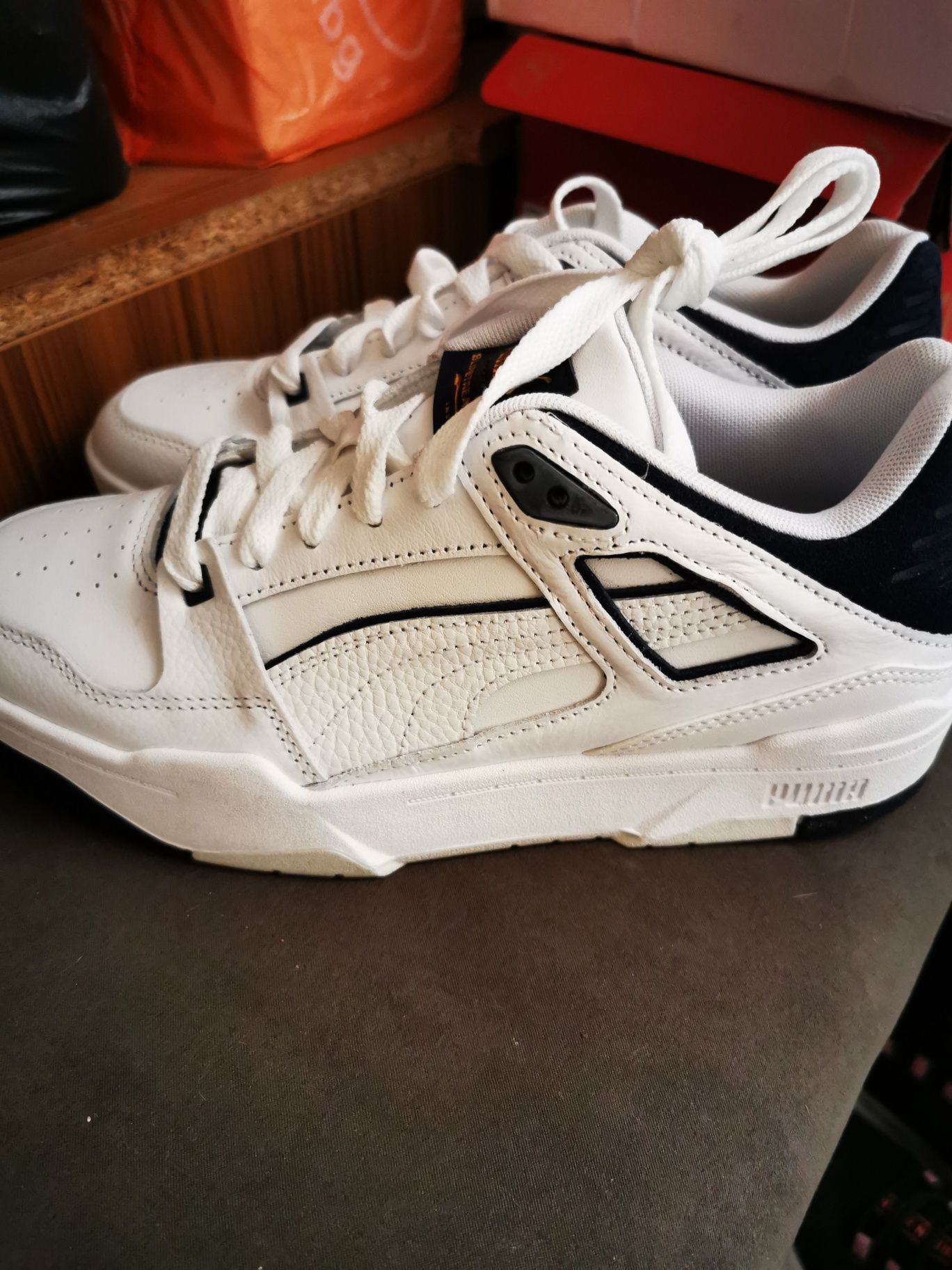 Бели кецове Puma