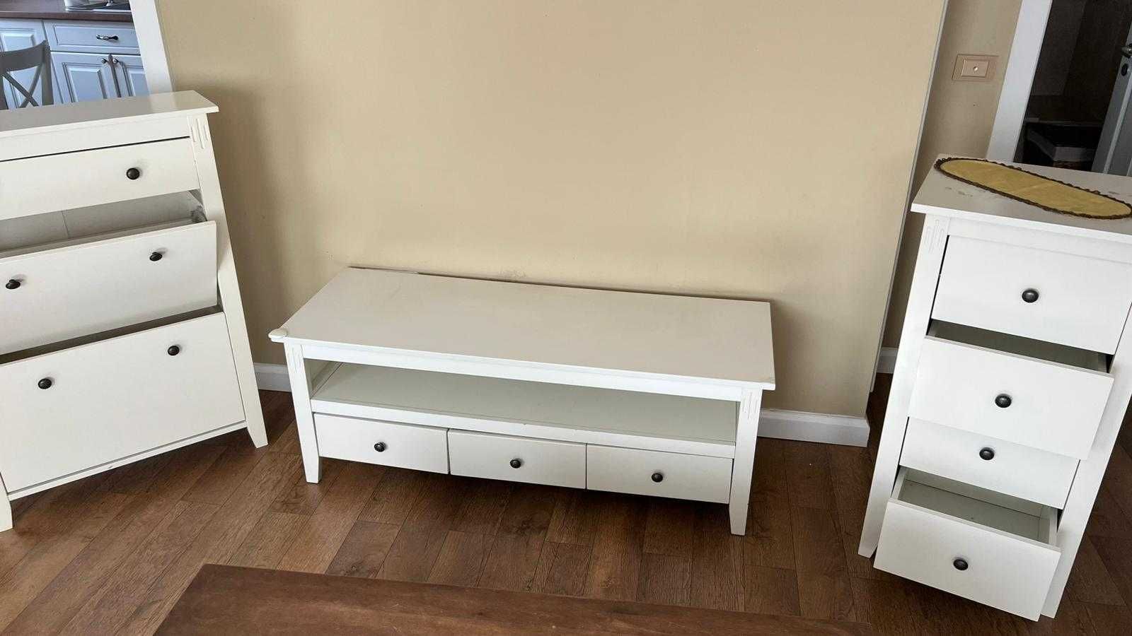 Vand mobila IKEA living putin folosita