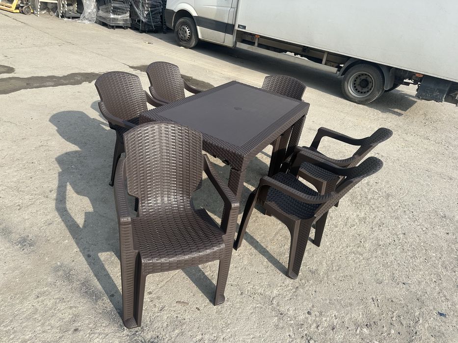 Комплект маса с 6 стола – стил и удобство за вашата тераса