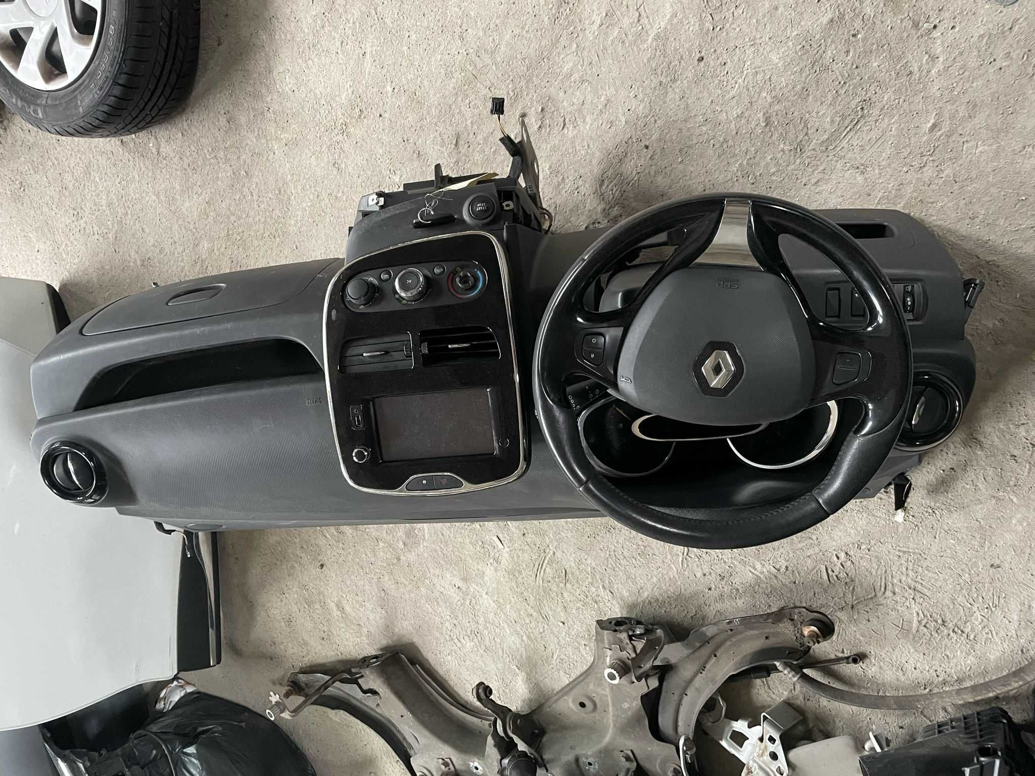 Plansa Bord Renault Clio 4