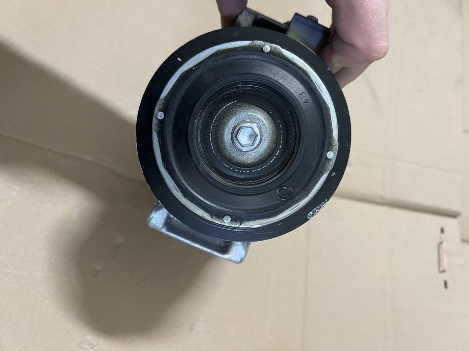 Compresor AC Mercedes A0008301401