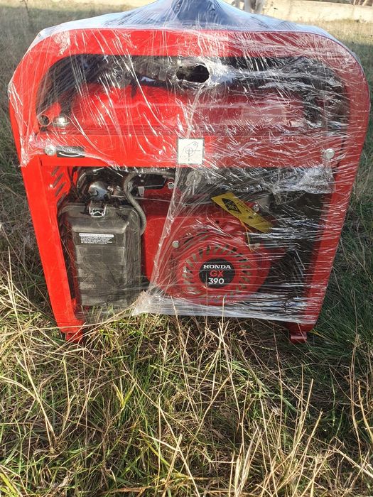 Vând generator MOSA GS S-8000 HBT cu motor Honda – NOU, nefolosit.