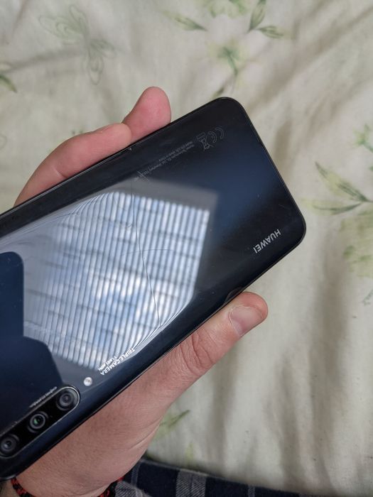 Продава се Huawei P Smart Pro