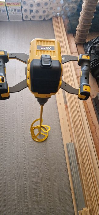 Scule Devalt profesionale xr