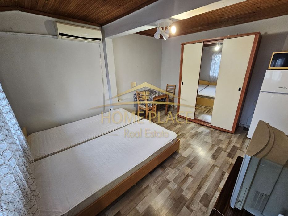 Дава се под наем Едностаен апартамент в Варна, Гръцка махала - 20 кв.м за 214.2 € - Снимка #1