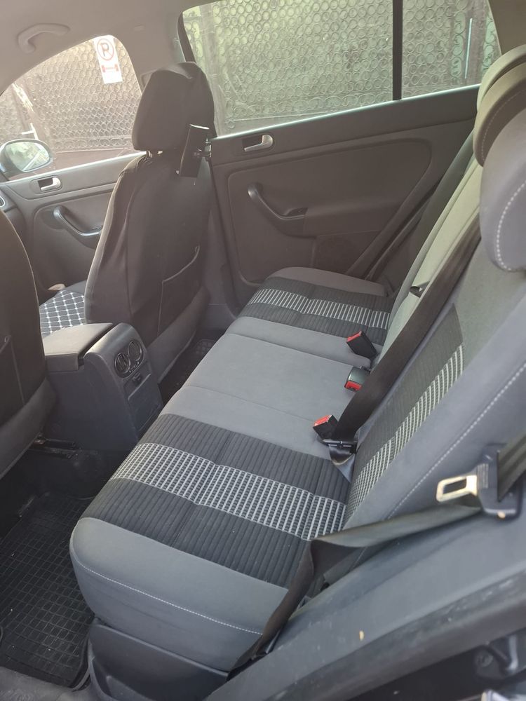 Vand golf 5 plus DSG cititi cu atentie descrierea!!!