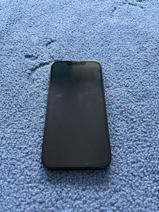 Спешно iPhone 13