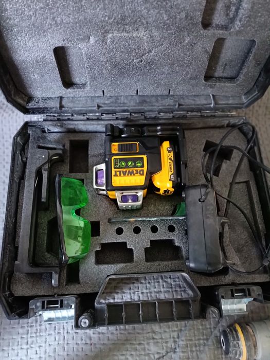 Laser Dewalt verde