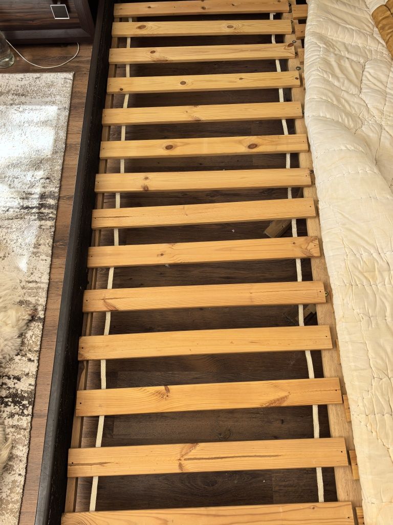 Спалня с матрак 150 /200