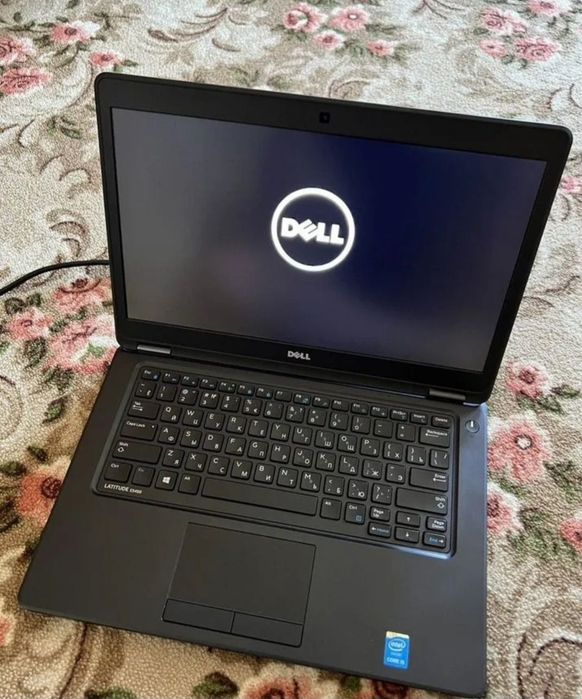 Ноутбук Dell хорошим состояние