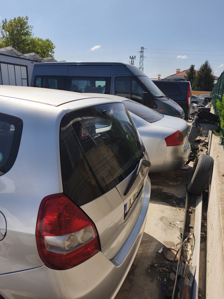 Honda jazz 1.2, 2002г.