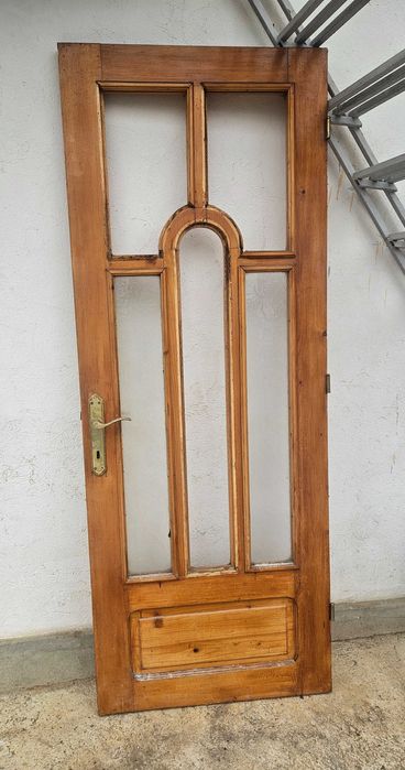 Ușă de stejar cu toc