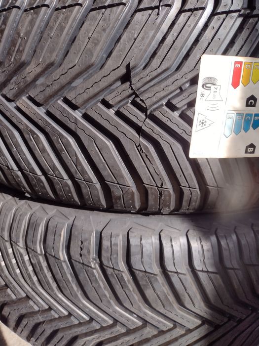 Нови 225/45/17 Michelin CrossClimate 2 dot3221