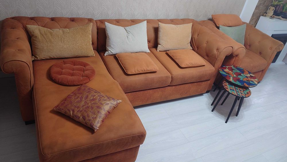 Avantajos, coltar si fotoliu Mobexpert, in stare excelenta!