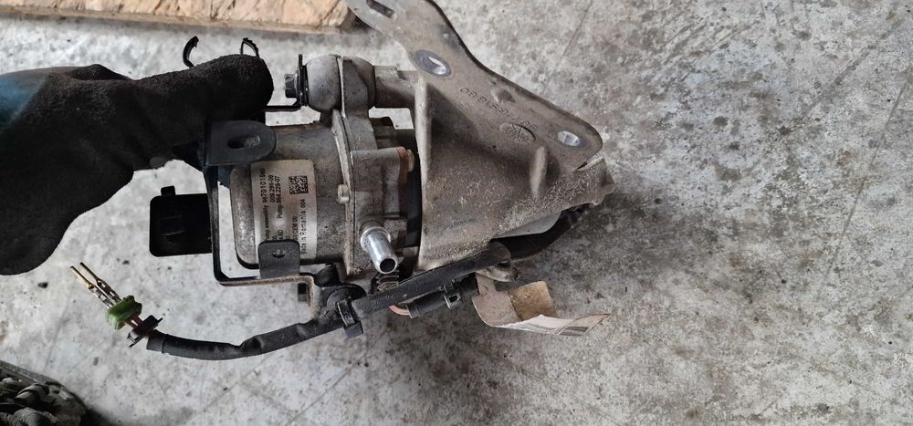 Pompa Vacuum Electrica Peugeot 508 3008 Citroen 2.0 hdi cod 9670101980