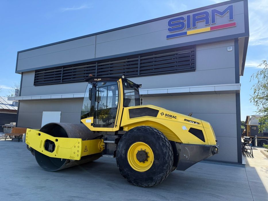 De Vanzare BOMAG BW 213 D-5