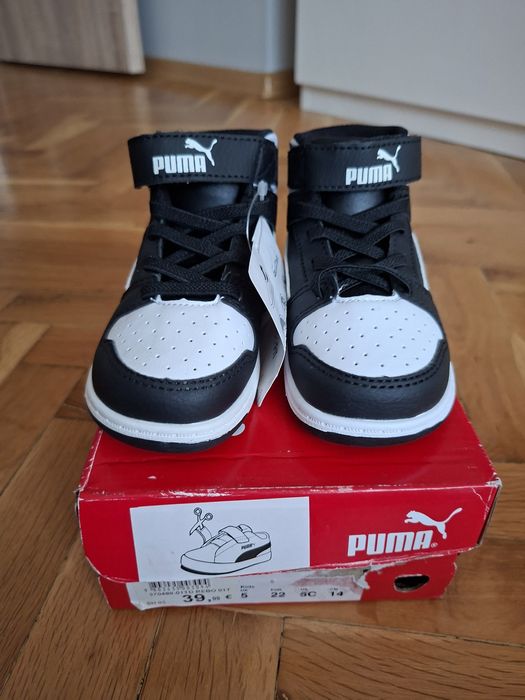 НОВИ маратонки Puma номер 22