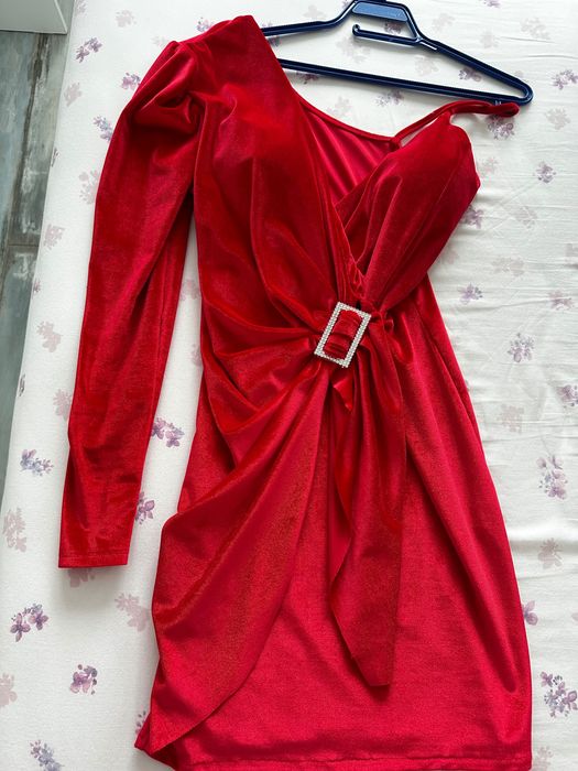 Кадифена къса рокля