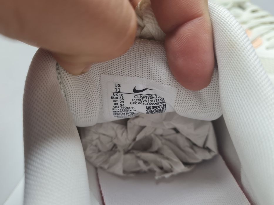 Кецове Nike Air Max 90

Нови без кутия.

Размер 45 стелка 29 см.

Цена