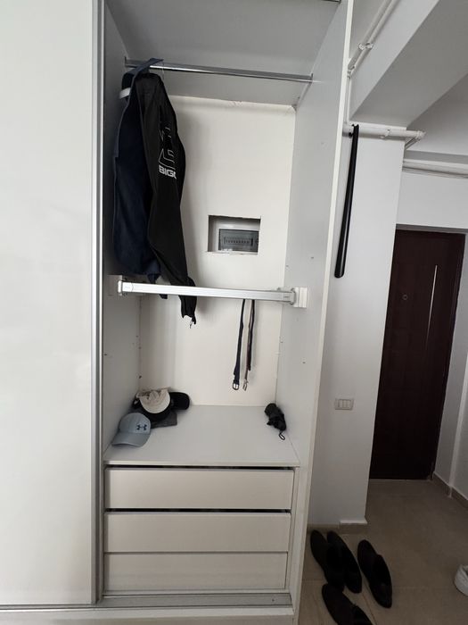 Sifonier, dressing cu usi glisante alb lucios – 2.70 x 2.60 x 0.62 m