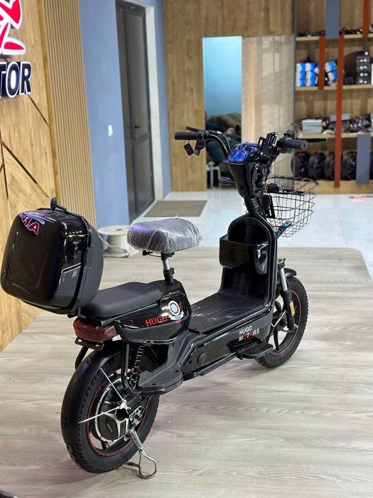 Hugo motors scooteri sotiladi