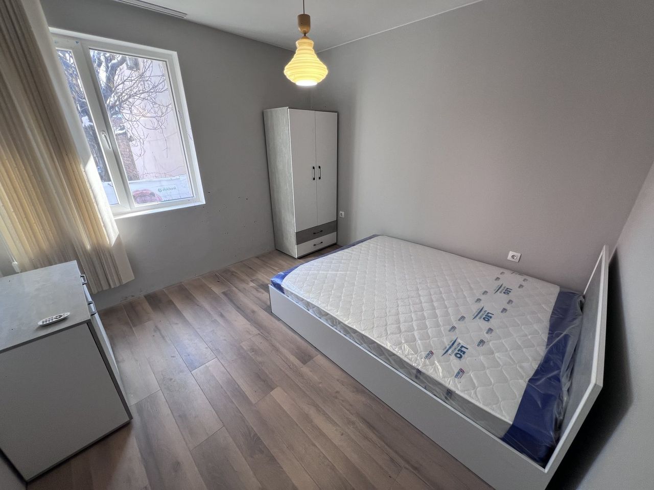 Дава се под наем Тристаен апартамент в София, Център - 87 кв.м за 750 € - Снимка #5