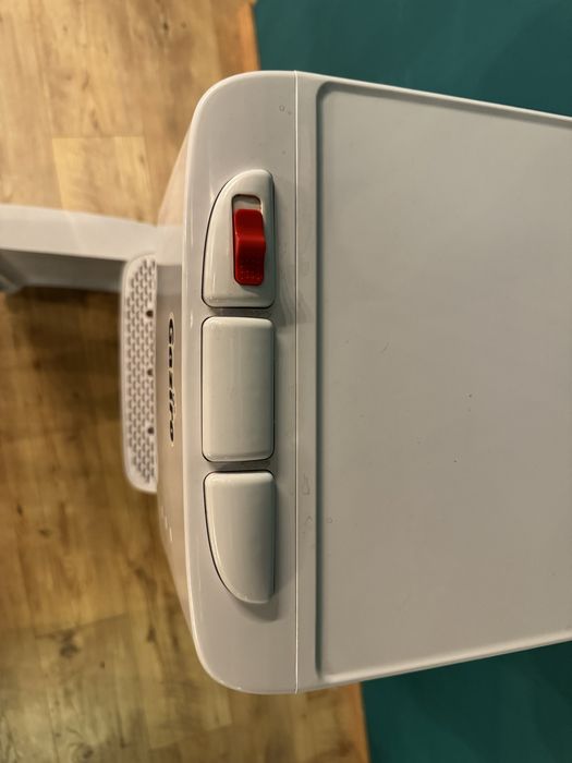 Диспенсър за вода  Muhler с долно зареждане и компресор