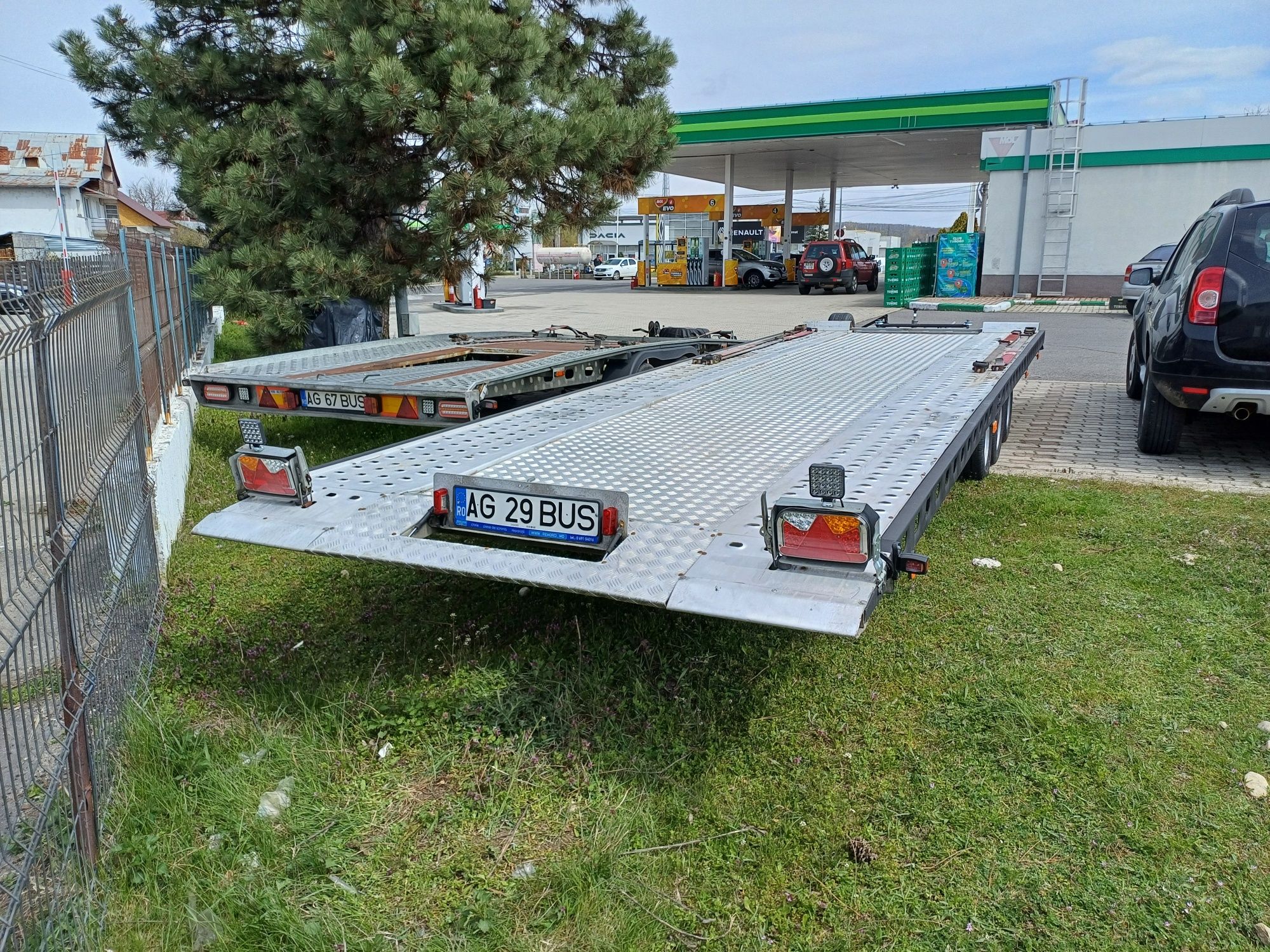Platforma auto 3 axe rabatabila / basculabila hidraulic / trailer 6 m