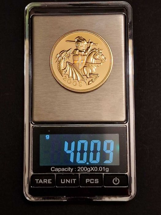 Златна Монета Петорен Британски Суверен 2005 и 2002, 1 и 1/2 суверен