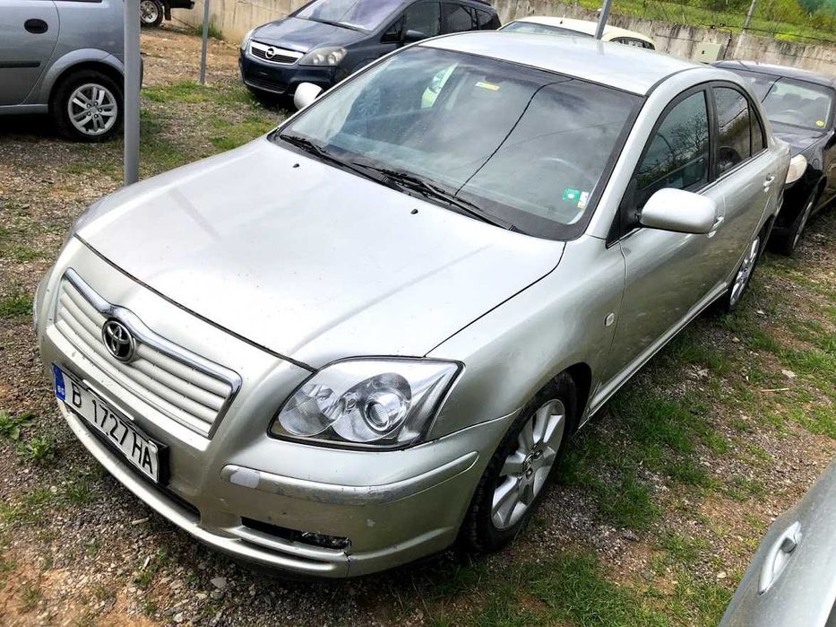 Toyota avensis D4D 2.2 На части