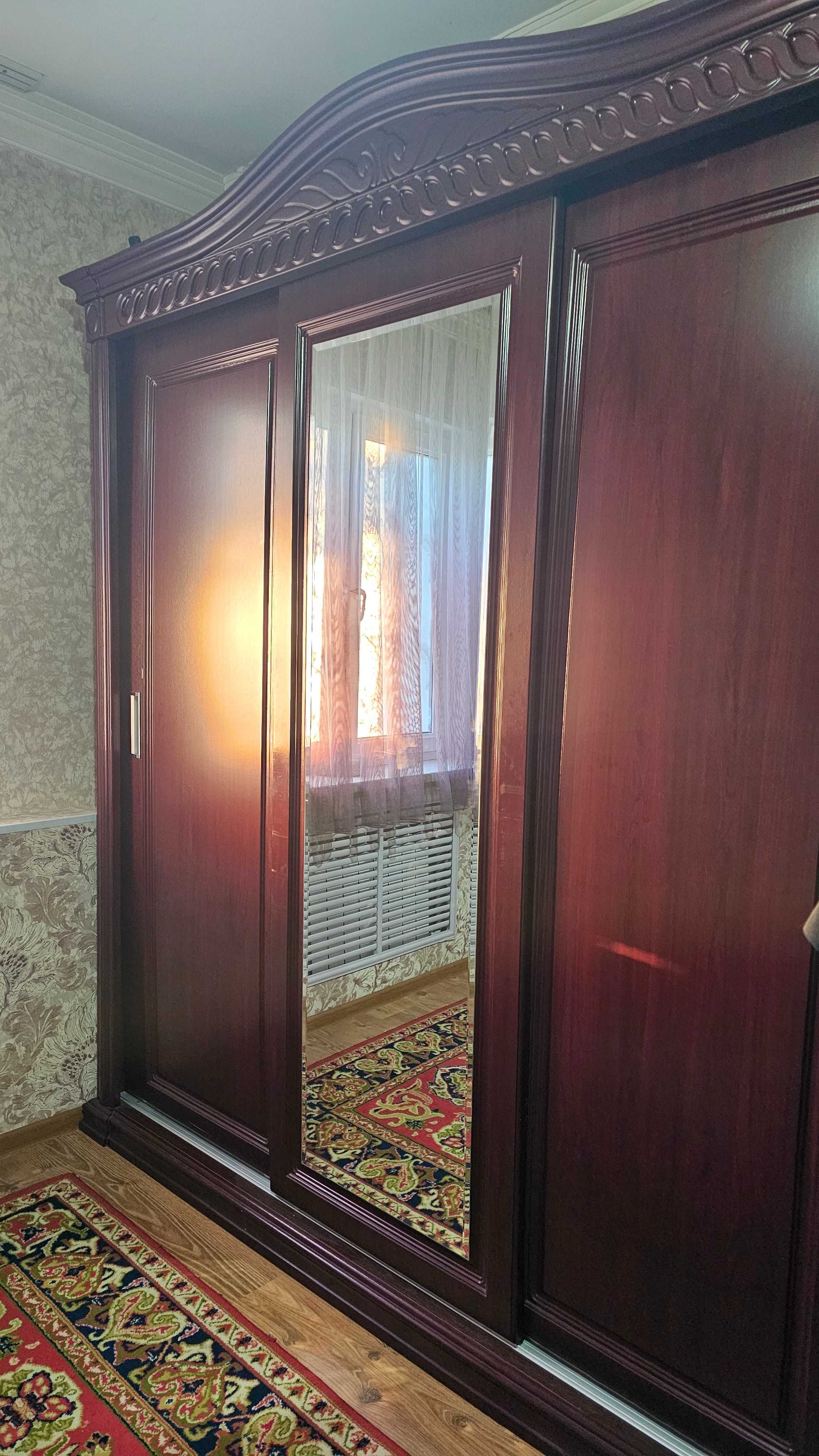 Шкаф для одежды, тумбочки