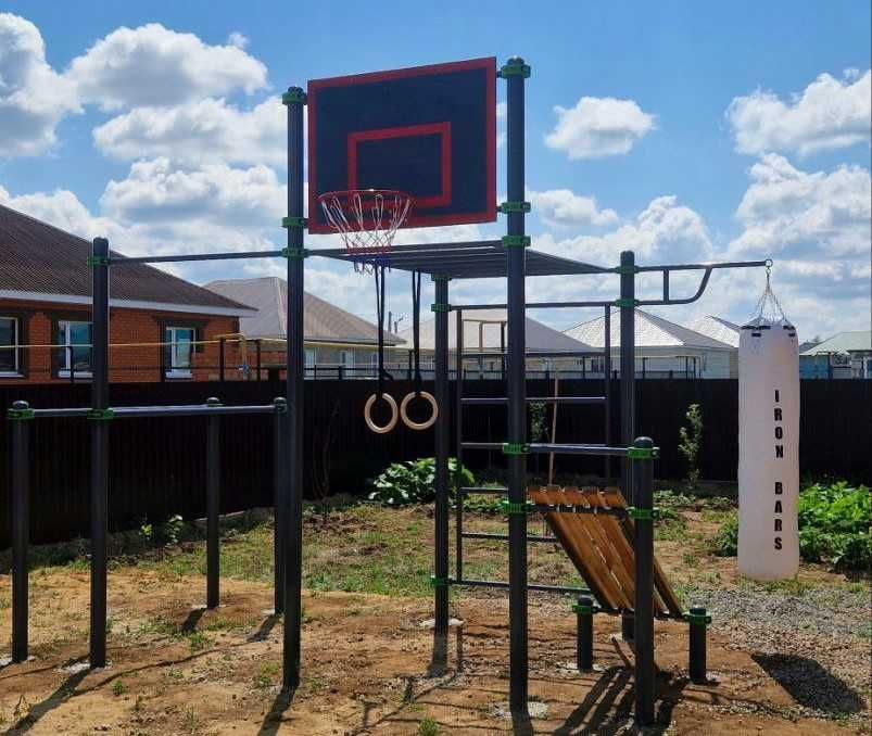 Спорт площадка для дома. Спортивное оборудование. Турник. Брусья