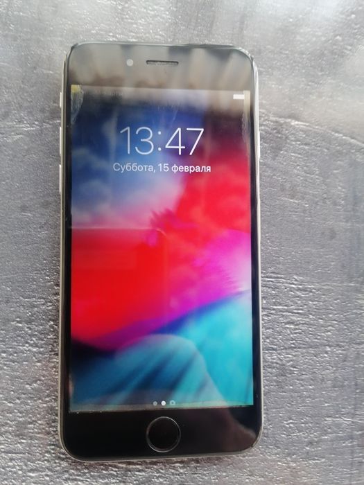 Telefonlar Iphone 6 va Huawei P Smart