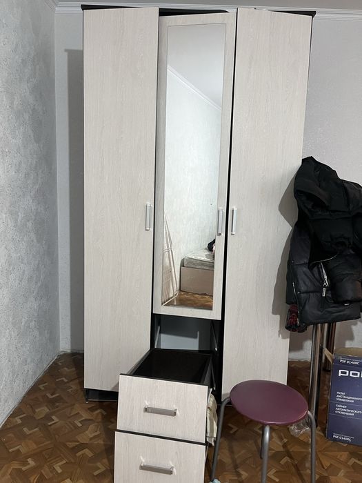 Шкаф и кровать отдам даром ладно сегодня надо освободить