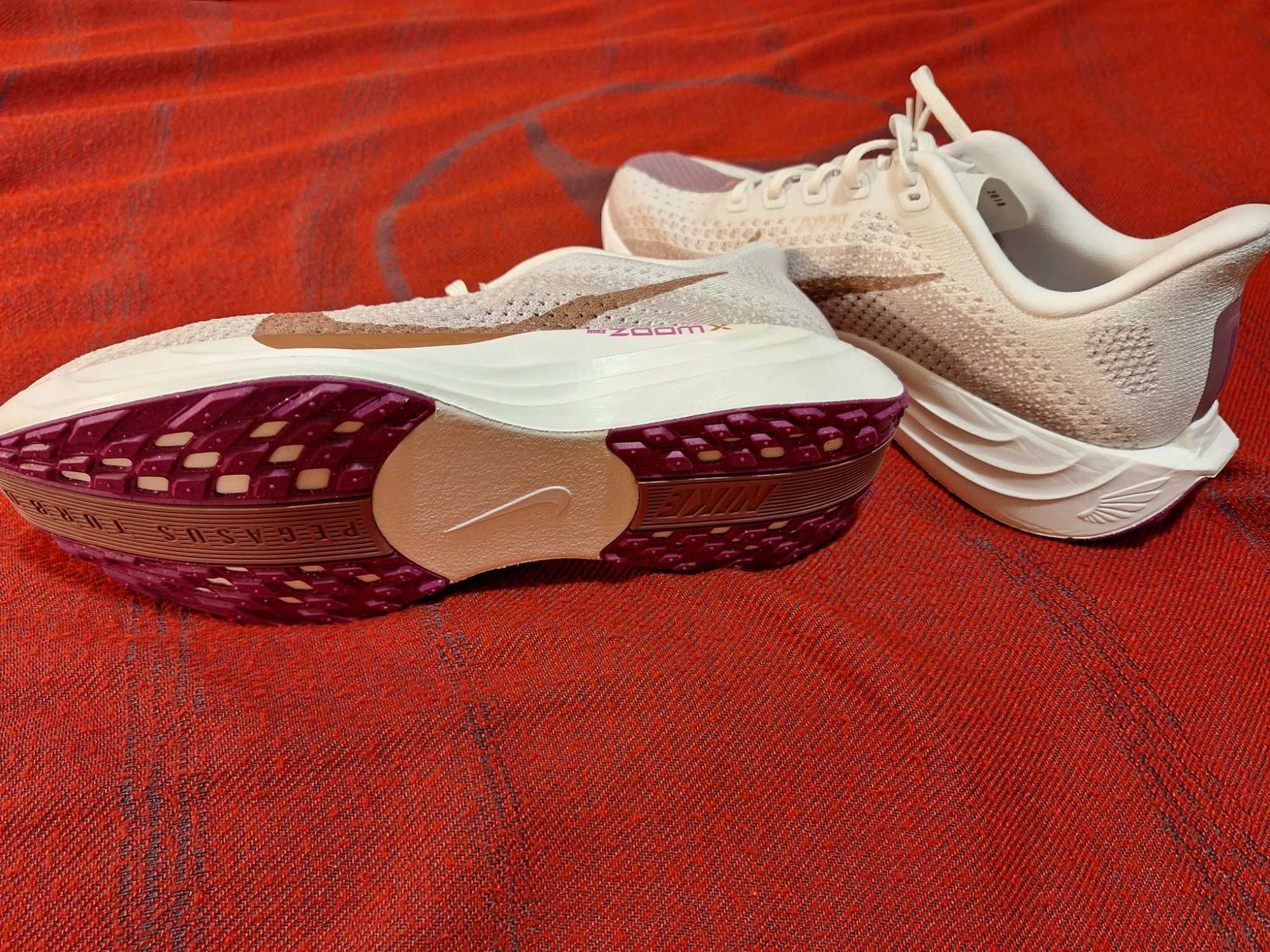 Дамски маратонки Nike Pegasus Plus