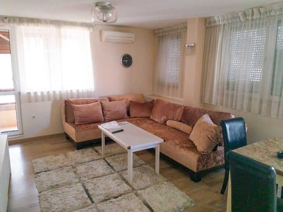 Продава се Тристаен апартамент в София, Студентски град - 90 кв.м за 2000 €/кв.м - Снимка #2