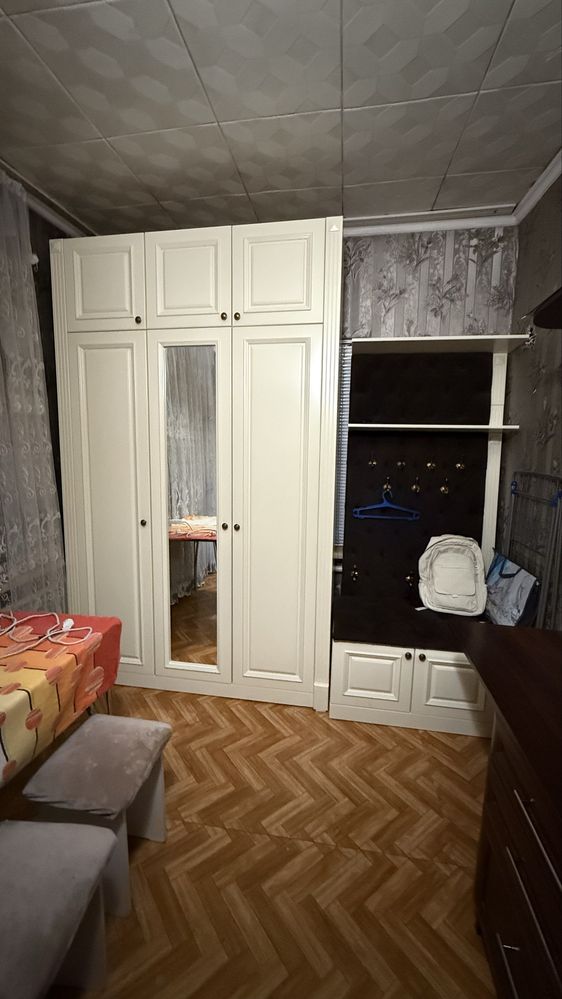 Продам срочно мебель
