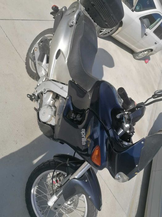 Vand sau schimb Aprilia pegaso 650 cu costum moto complet