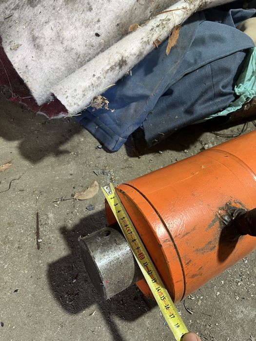 Cilindru hidraulic spargator lemne