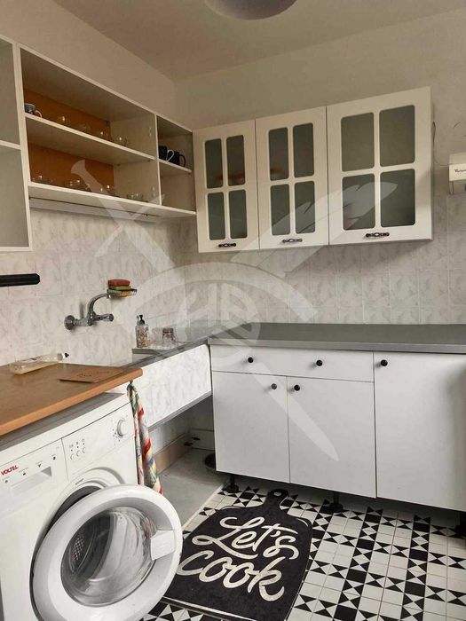 Дава се под наем Двустаен апартамент в Варна, Център - 88 кв.м за 600 € - Снимка #1