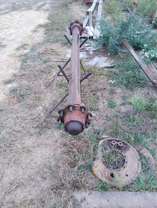 Продам ось на птс-4