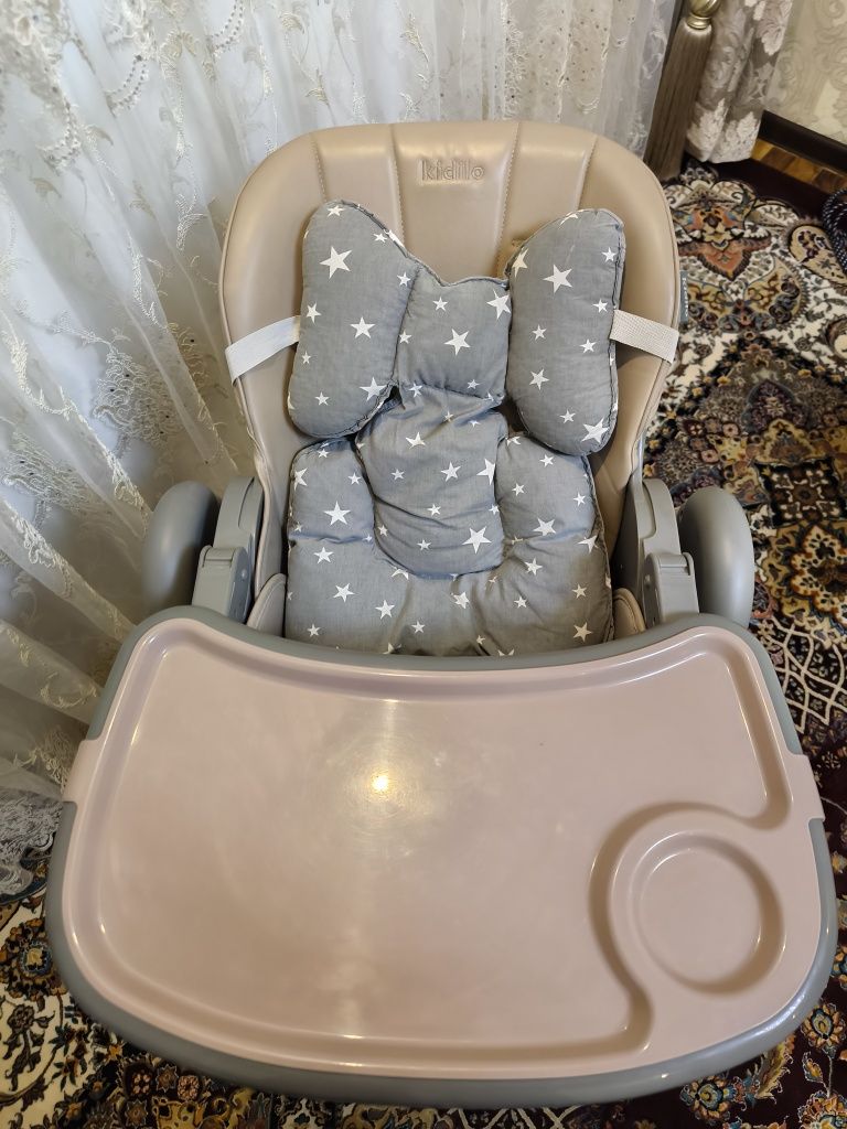 Детский стульчик Kidillo