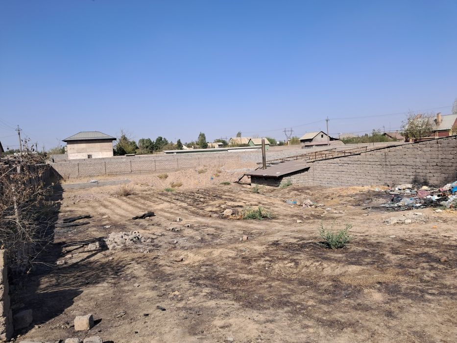 Дала ховли йер теплицаси бор срочна сотилади