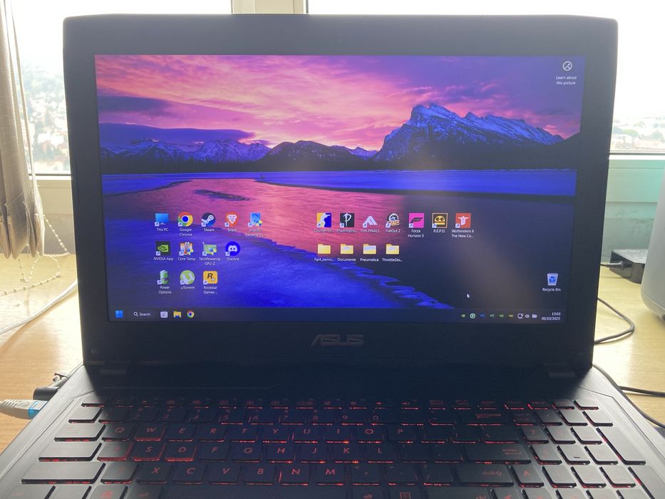 Laptop Asus fx502VM (GTX 1060, 2 SSD-uri, baterie nouă)